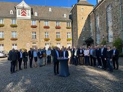 Gruppenbild AK parteilose Bürgermeisterinnen und Bürgermeister NRW